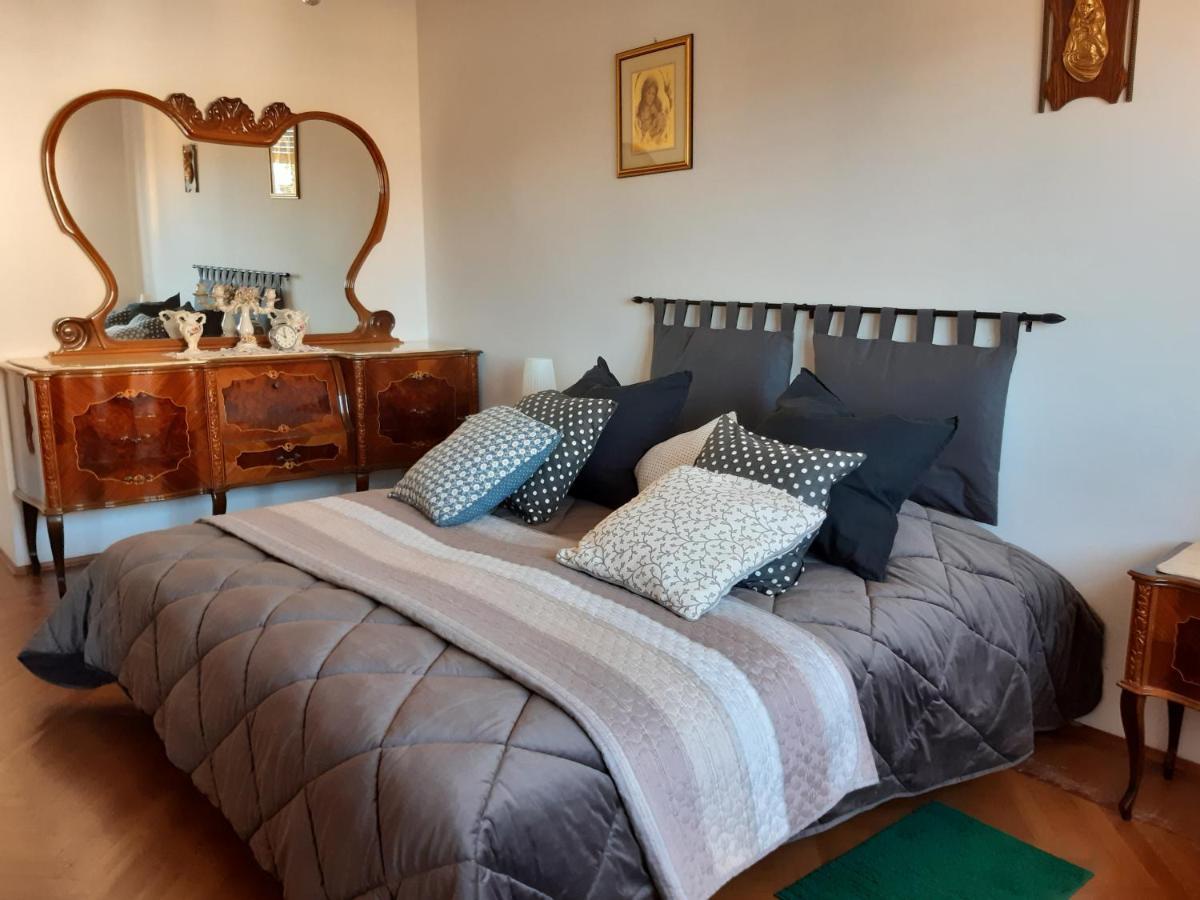 Giaveno, Apartment "Margherite" A Pochi Passi Dal Centro, Wifi Exterior foto